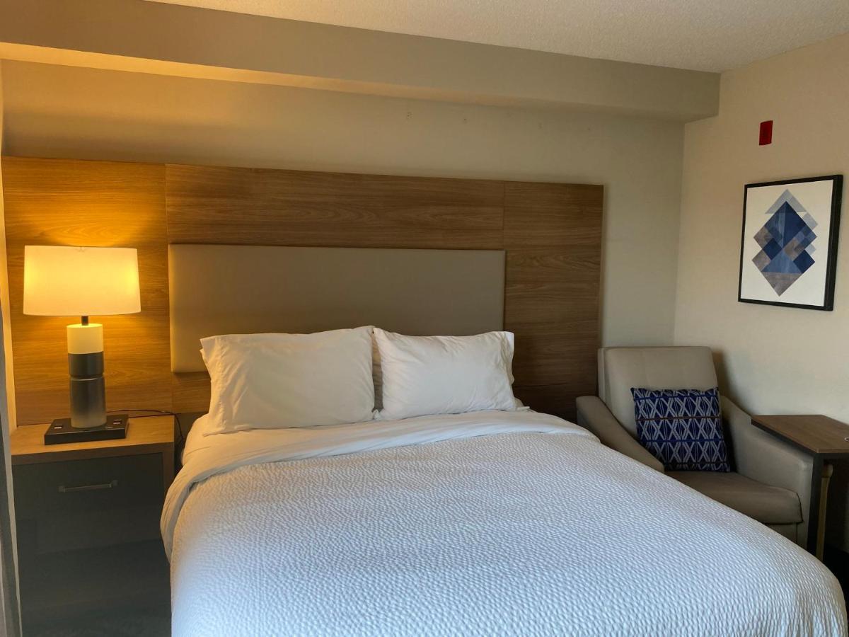 Candlewood Suites Harrisburg I-81 Hershey Area By Ihg Εξωτερικό φωτογραφία