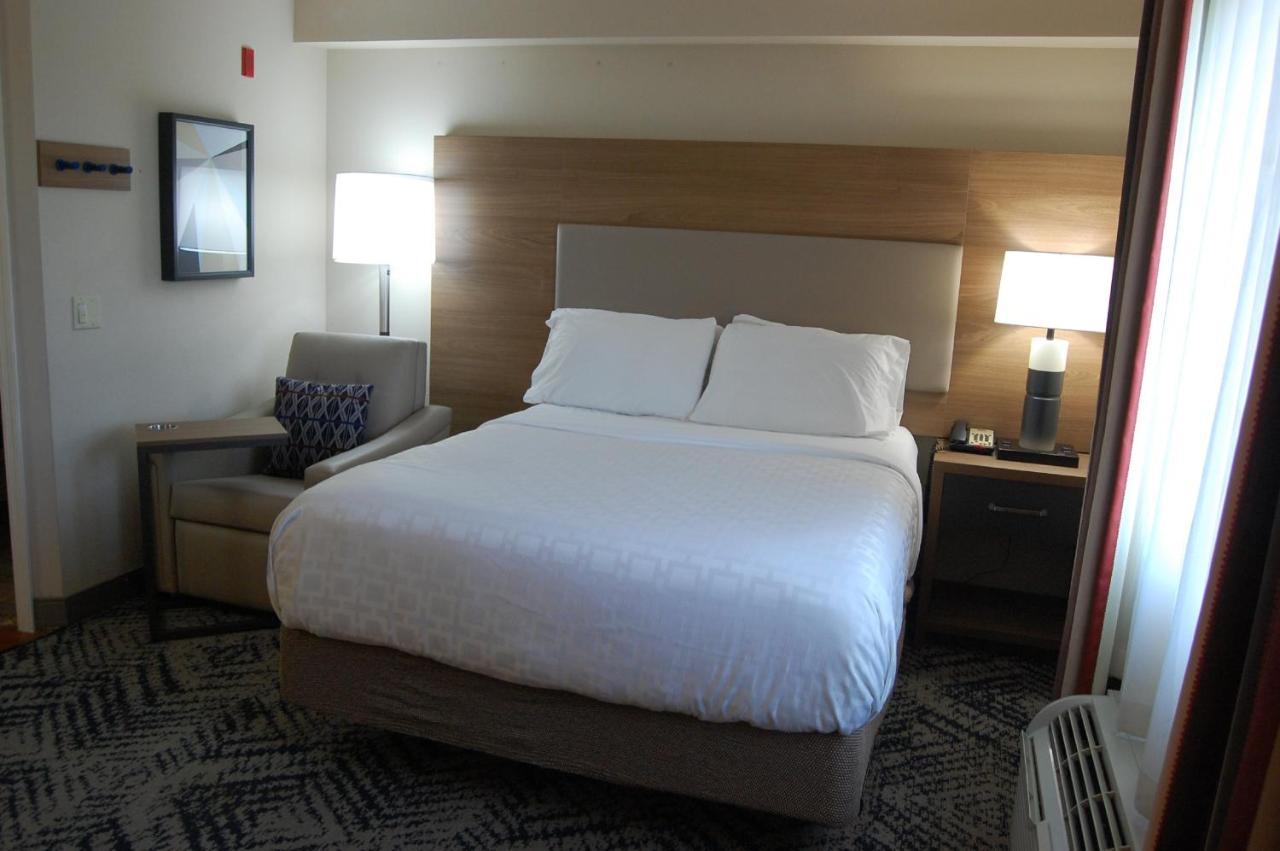 Candlewood Suites Harrisburg I-81 Hershey Area By Ihg Εξωτερικό φωτογραφία
